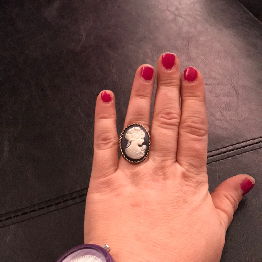 Cameo Ring